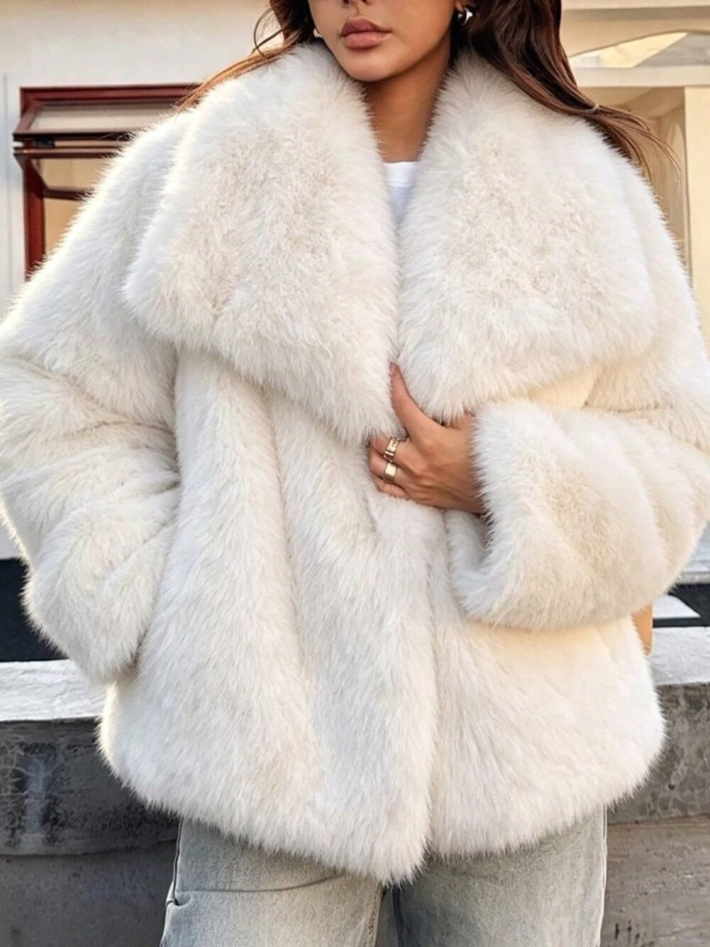 Pure White Casual Women's Loose Fuzzy Zip Pocket Mid-Length Fur Coat